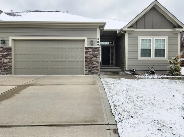 509 NW Ashurst Pl, Lees Summit, MO 64081
