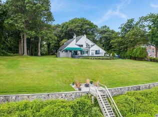 31 Sea Crest Dr, Lloyd Harbor, NY 11743
