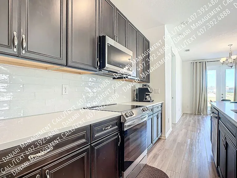 1317 Sterling Pointe Dr — Photo 3