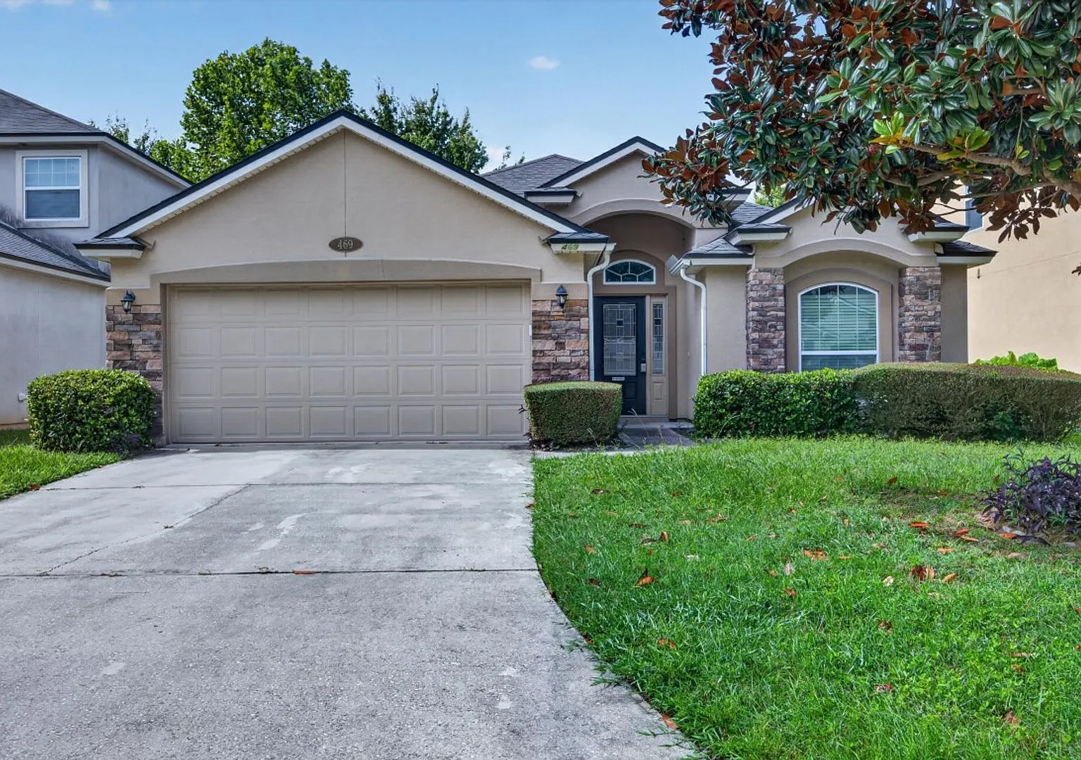Nice 4/2 Home in Oakleaf — Photo 2