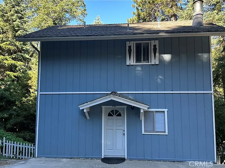 776 Lords Ln — Photo 17