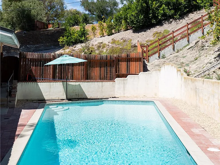 12 Martingale Dr — Photo 21