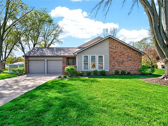 2nd image of 8785 Cobblecreek Dr