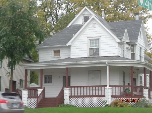 1728 Charles St, Rockford, IL 61104