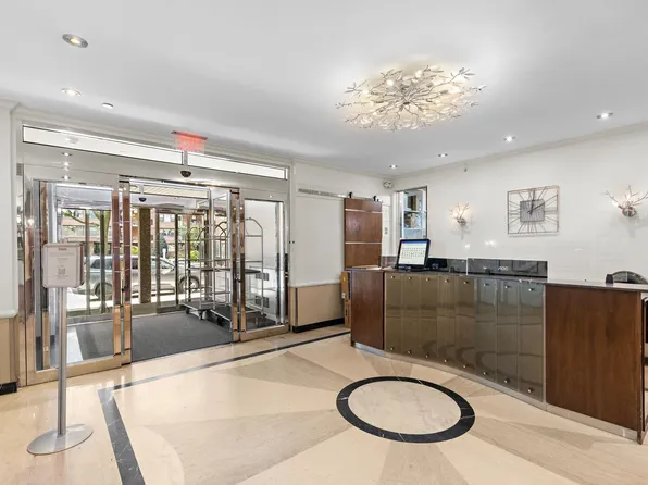 201 Saint Pauls Avenue image 18 of 22