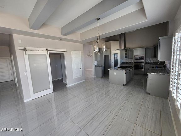 4th image of 12427 Triple Crown Ave