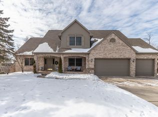 5528 Silverleaf Ct, Haslett, MI 48840