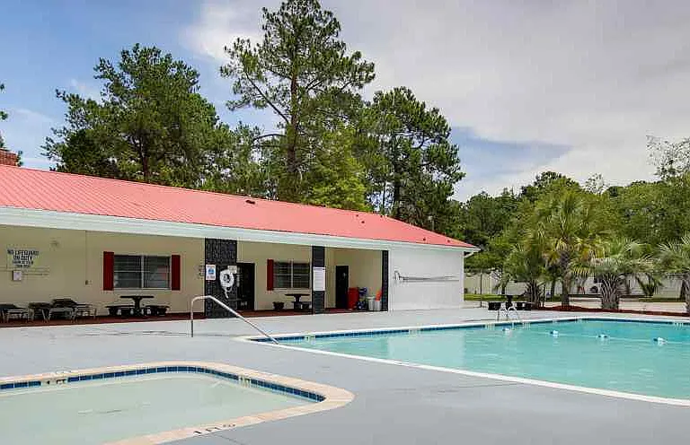 Southern Pines — Photo 1