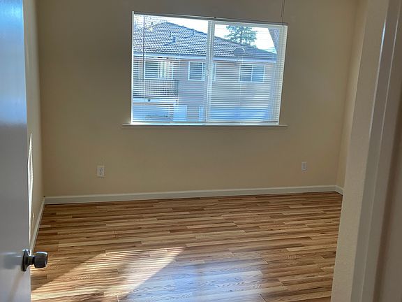 3rd image of 778 Warring Dr