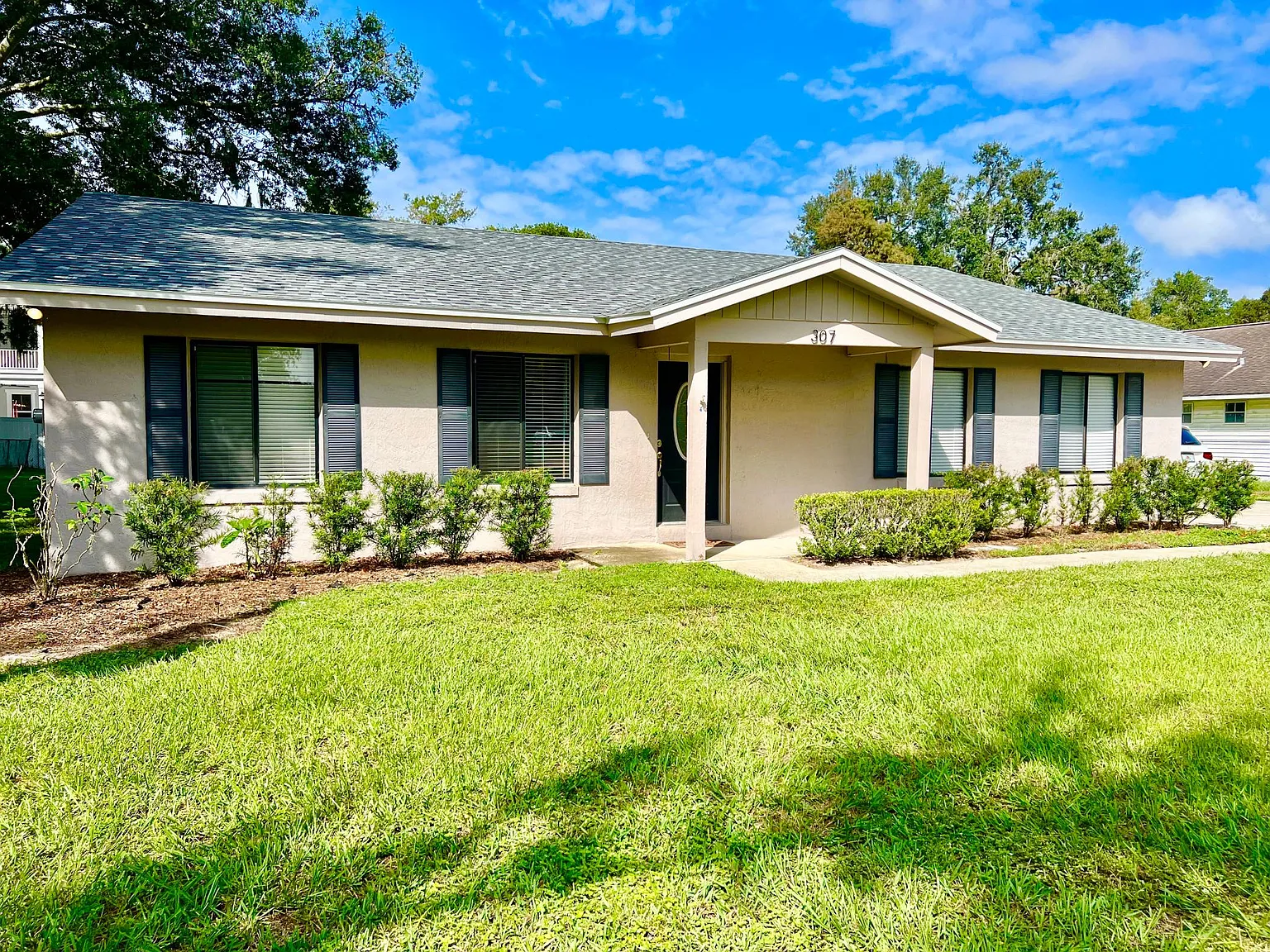 3 bed, 1550 sqft, $2,500 — Photo 1