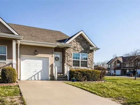 1618 Ridgeway Dr, Raymore, MO 64083
