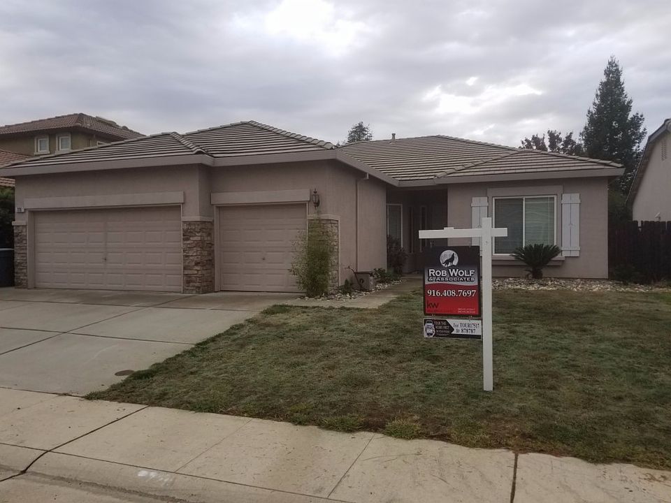 1st image of 726 Caber Dr