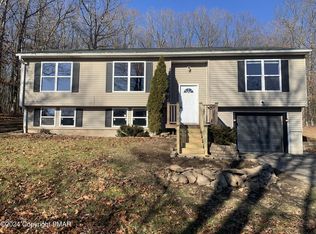 1677 Route 715, Stroudsburg, PA 18360
