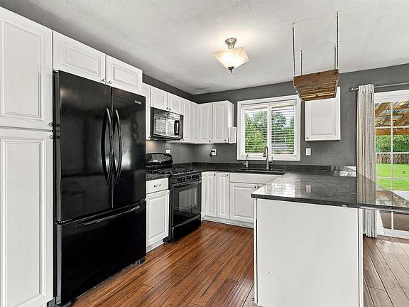 5th image of 8331 CEDAR LANE