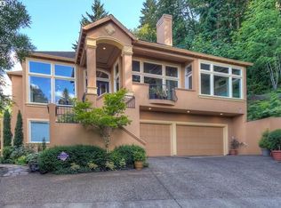 17692 Woodhurst Pl, Lake Oswego, OR 97034