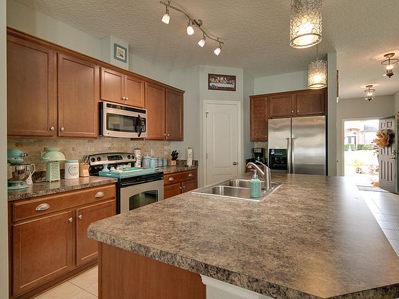 5th image of 2241 Gardenmoss Dr