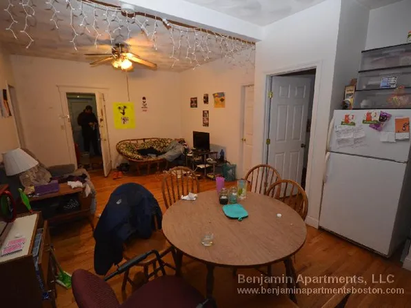 17 Cummings Rd #E, Brighton, MA 02135