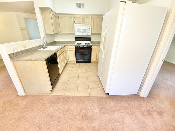 2nd image of 3400 Cabana Dr Unit 1013