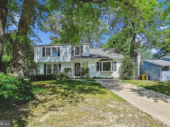 211 Newport Dr, Severna Park, MD 21146