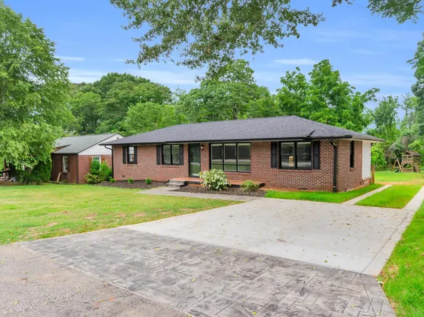 109 Leland Cir, Greenville, SC 29617