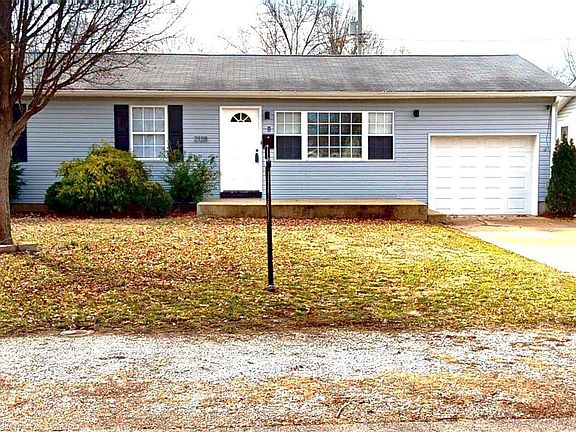 2nd image of 2128 Dawn Pl