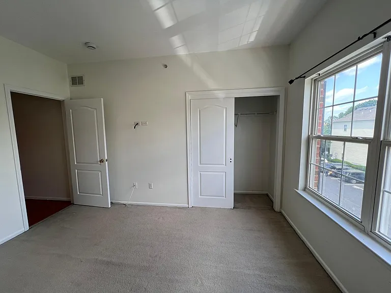 933 Del Negro Ct — Photo 16
