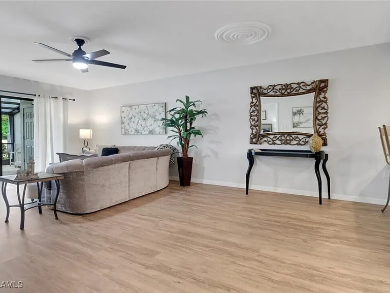 16466 Timberlakes Dr #103 — Photo 5