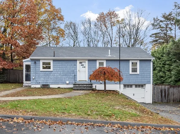 26 Curve St, Wakefield, MA 01880