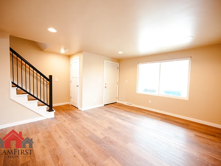 2022 Terry Ln — Photo 5