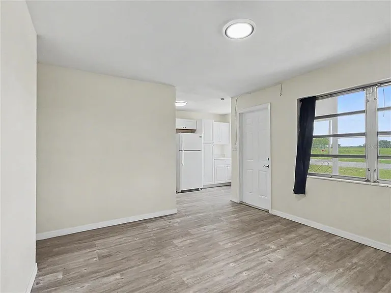 11 Harvard Ave — Photo 9