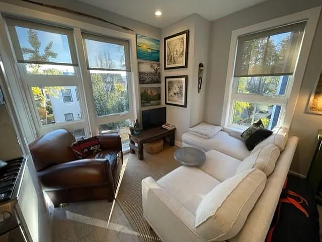 2 bed, 1.5 bath, 900 sqft, $2,950 — Photo 4