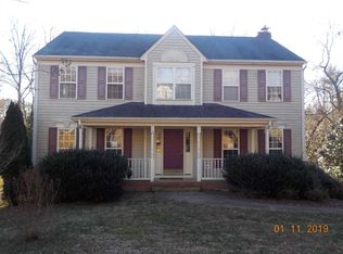 1215 Raintree Dr, Charlottesville, VA 22901