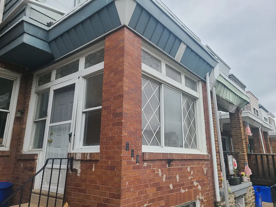 569 Geneva Ave