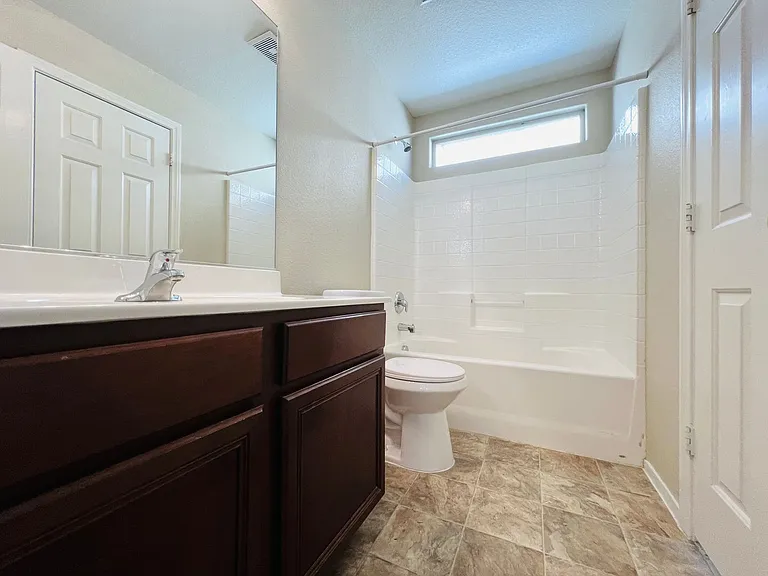 8744 Salvestrin Point Ave — Photo 16