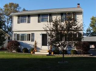 14050 Heatherwood Dr, Brookpark, OH