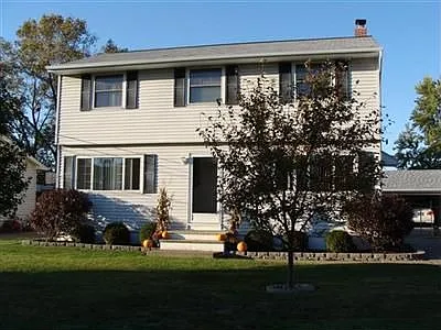 14050 Heatherwood Dr photo 1