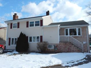 40 Predmore Ave, Colonia, NJ 07067