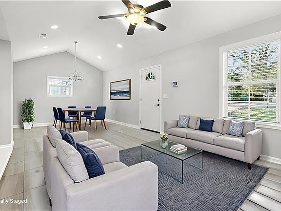 4th image of 4758 Manse Dr