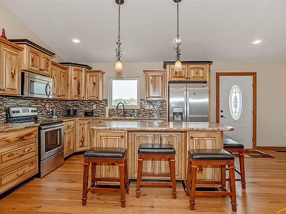 2nd image of 22133 Saddle Rd