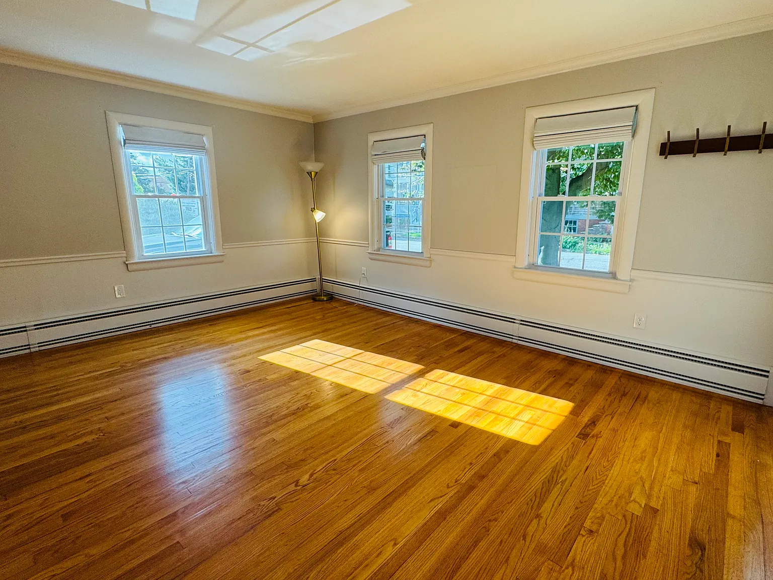 2 bed, 1066 sqft, $2,400 — Photo 4