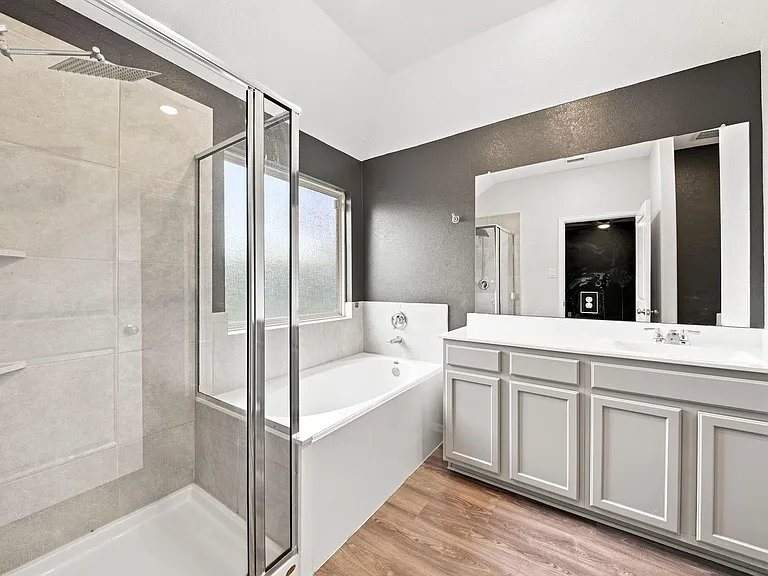 19114 Sangro Dr — Photo 15