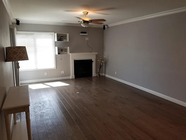 955 E 3rd St #206 — Photo 17