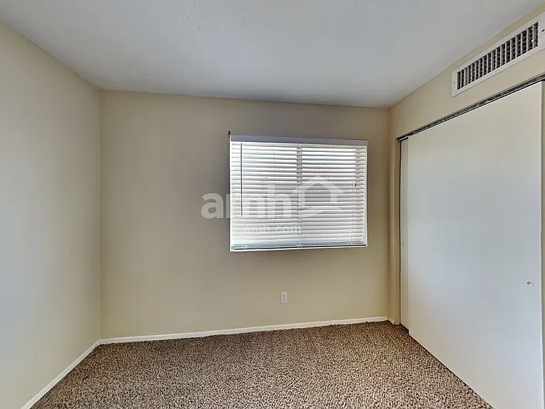 6760 W Alegria Dr — Photo 19