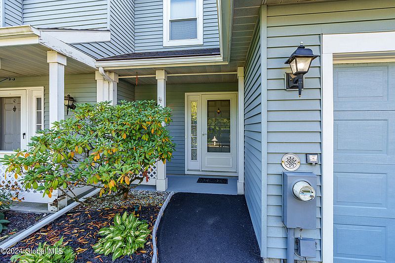 4th image of 110 Stoney Creek Drive