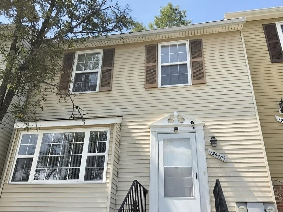 1st image of 15040 Cherrywood Dr #3