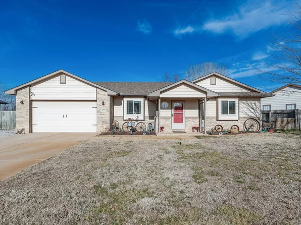 4513 S Richmond Cir, Wichita, KS 67217