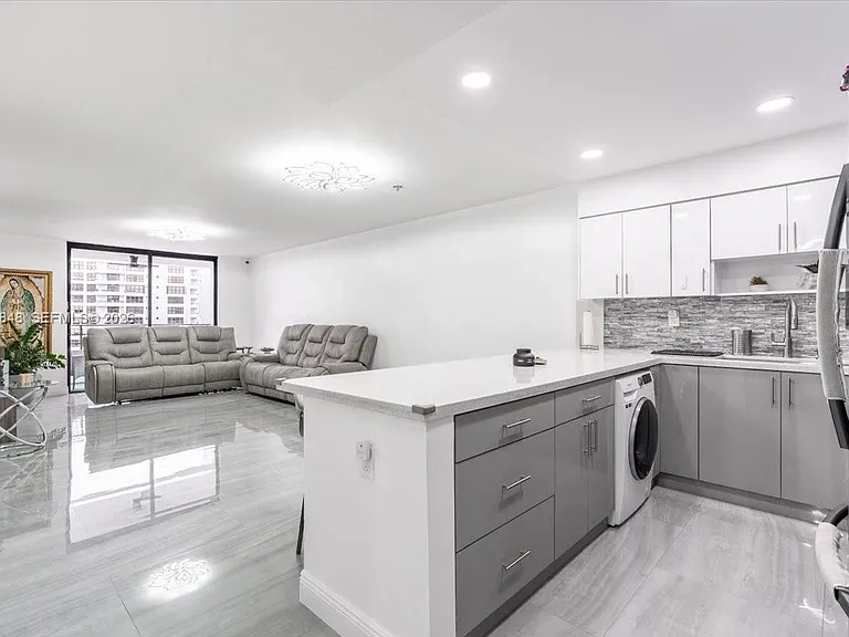 600 Three Islands Blvd #1413 — Photo 3