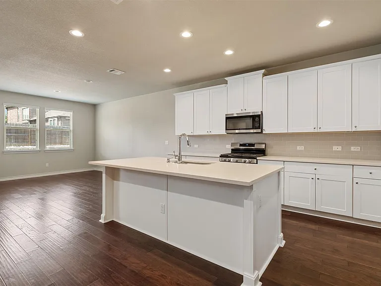 4004 Harbor Point Dr — Photo 14