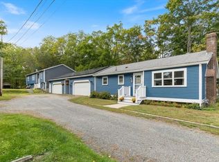 34 & 34R Pickering St, Essex, MA 01929