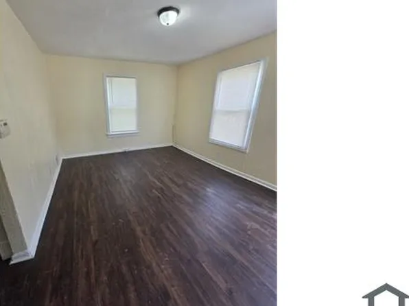 1345 Gregan Pl, Saint Louis, MO 63133
